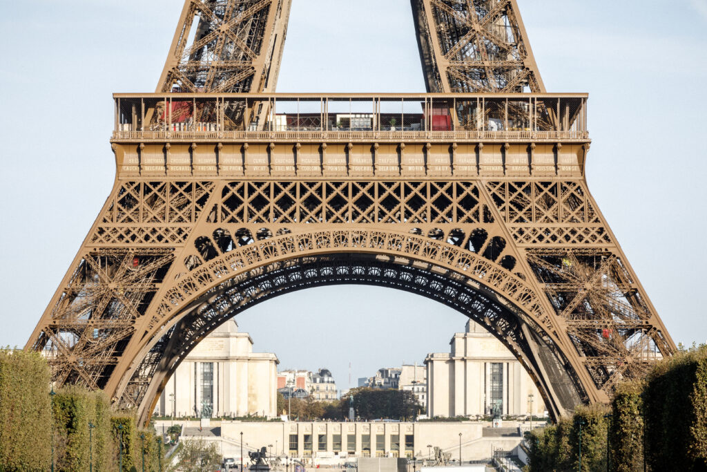 72 noms de femmes bientôt inscrits sur la Tour Eiffel