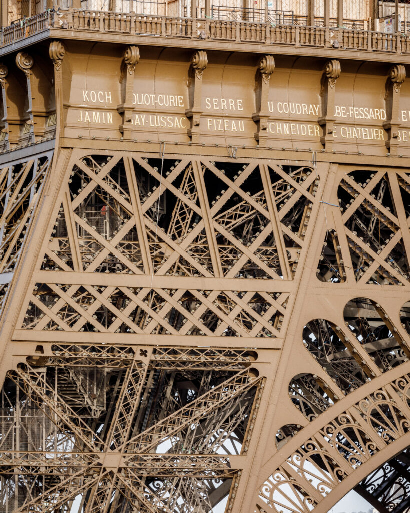 72 noms de femmes bientôt inscrits sur la Tour Eiffel